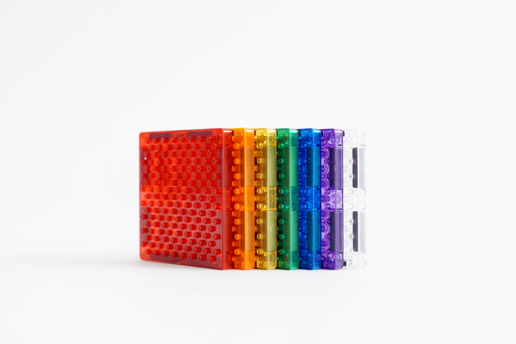 Arco multicolore realizzato con piastrelle magnetiche Cleverclixx compatibili LEGO DUPLO