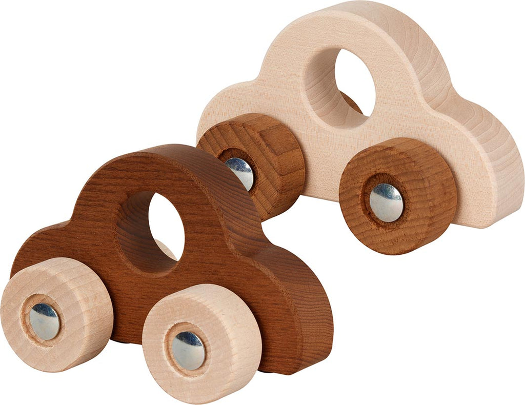 Macchinine in legno naturale Goki Nature, gioco da spingere per bambini che stimola la motricità e la coordinazione occhio-mano.